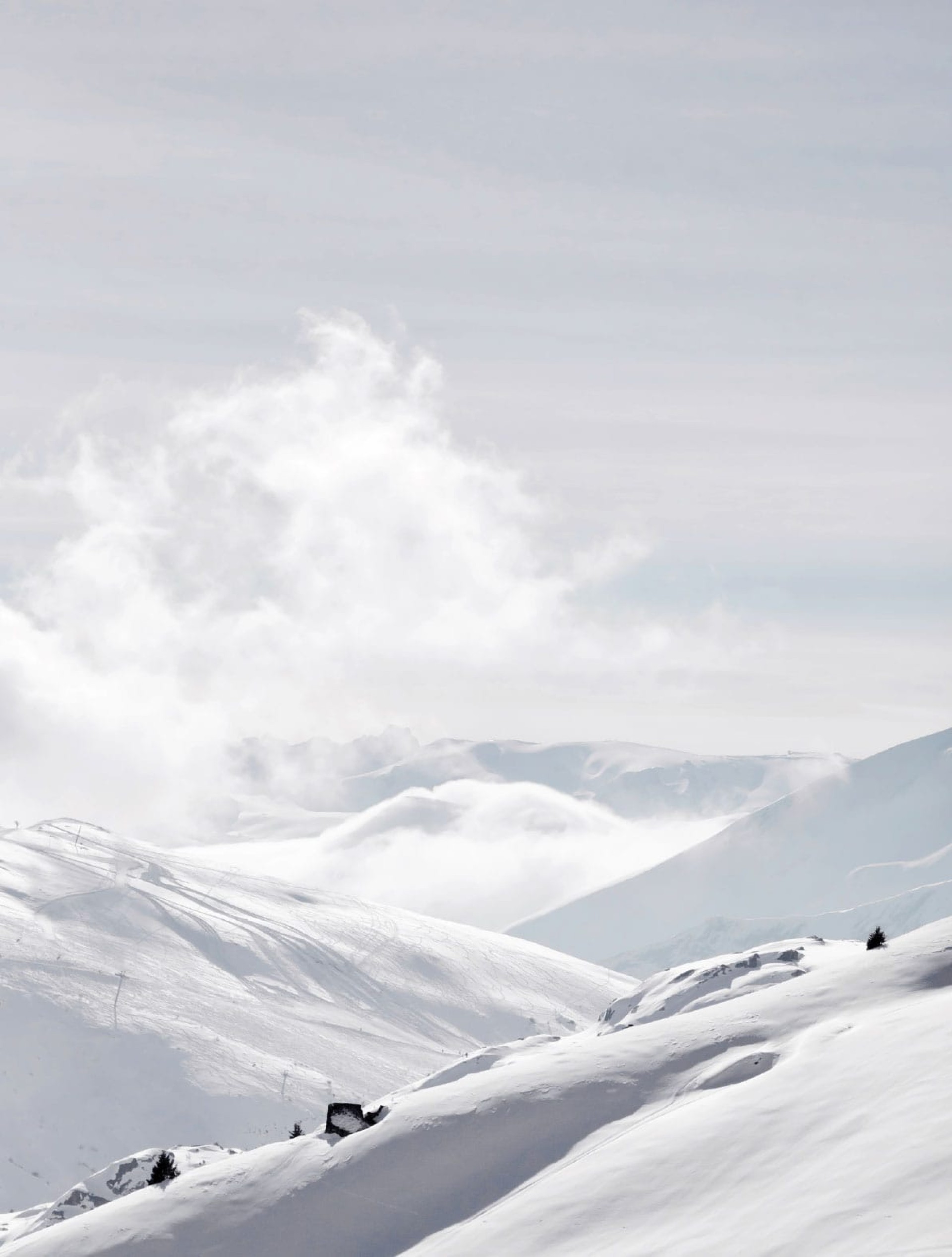 head_industrial_design_moodley_berg_mit_schnee