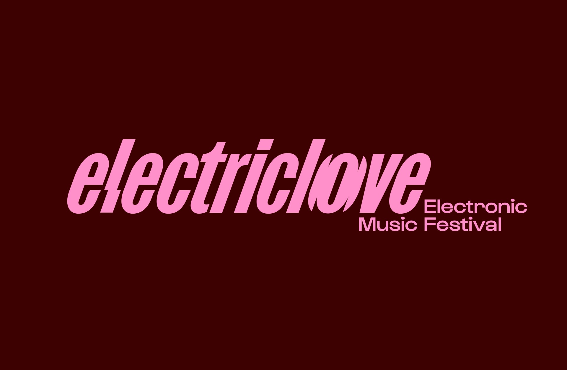 Rosa Text „electriclove Electronic Music Festival“ auf einem weinroten Hintergrund.