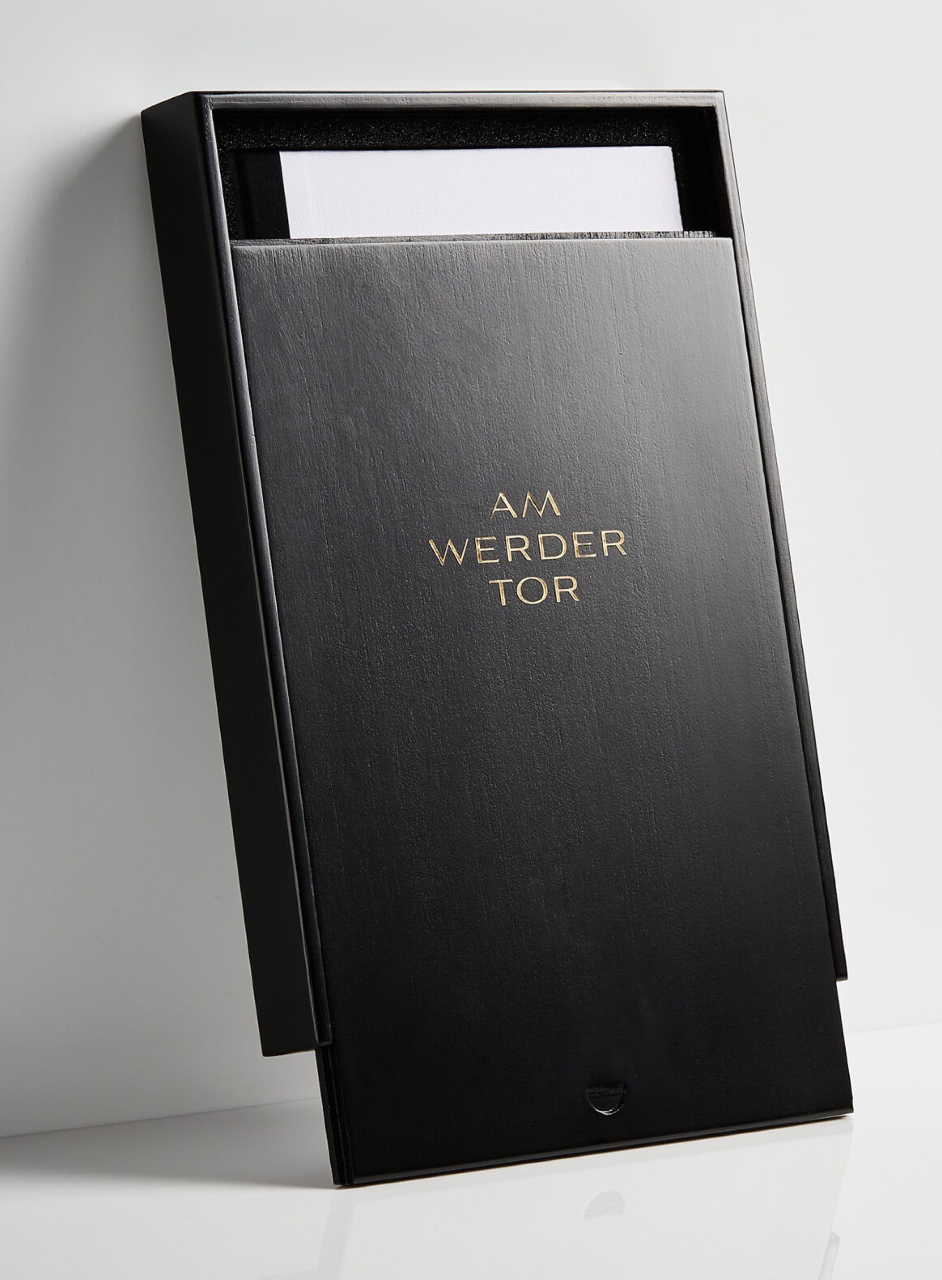 allea_group_am_werder_tor_schachtel