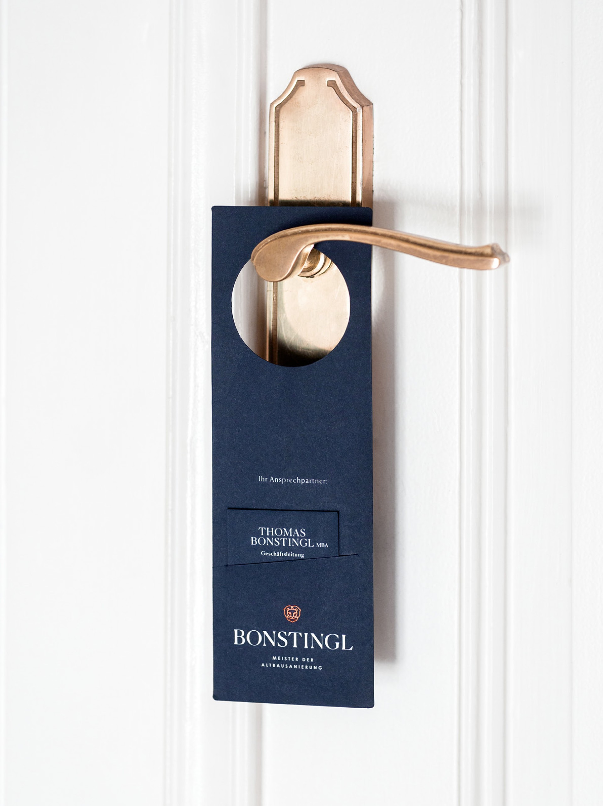 bonstingl_moodley_branding_tür_anhänger