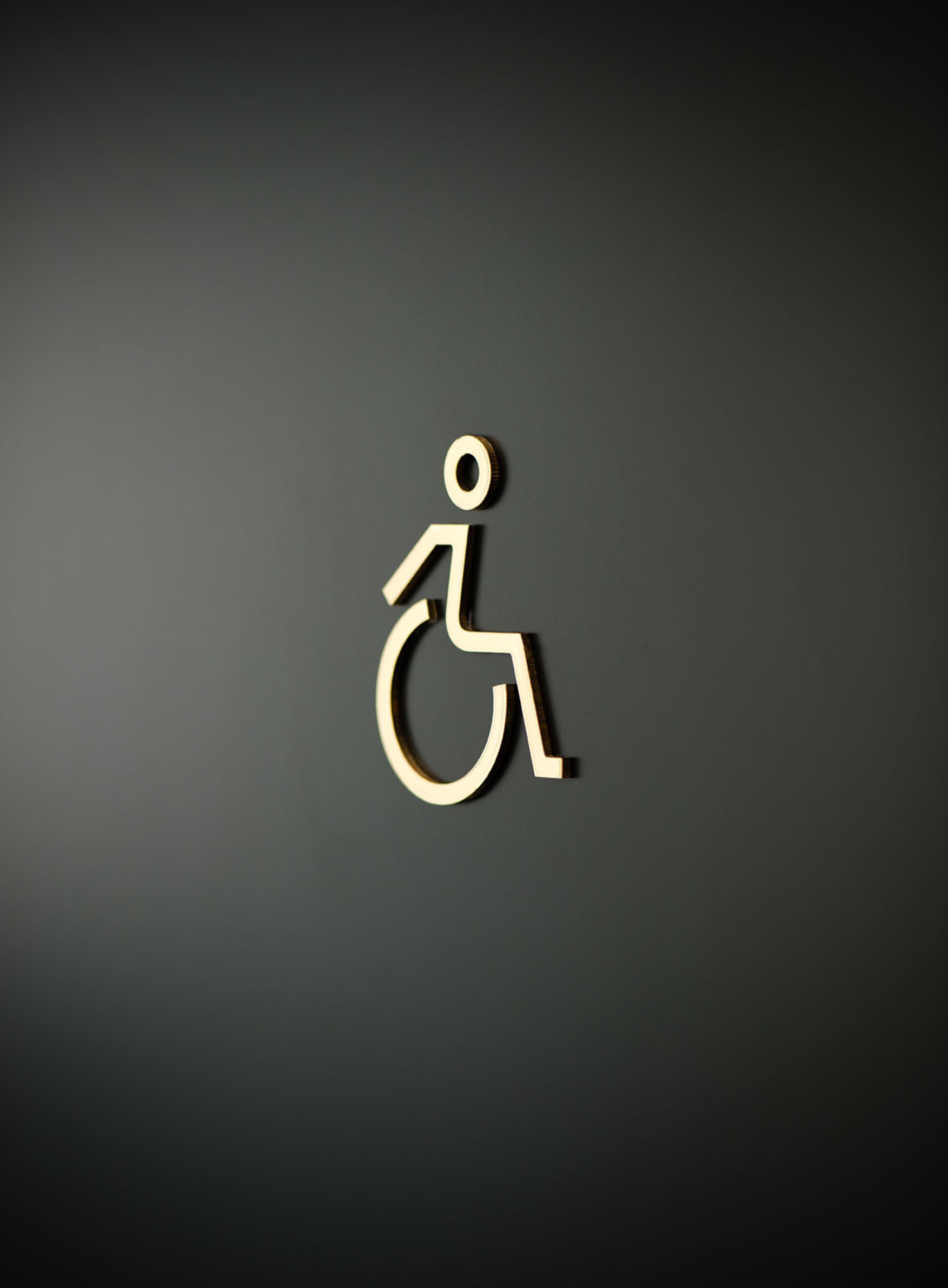 grand_ferdinand_moodley_branding_toilette_schild