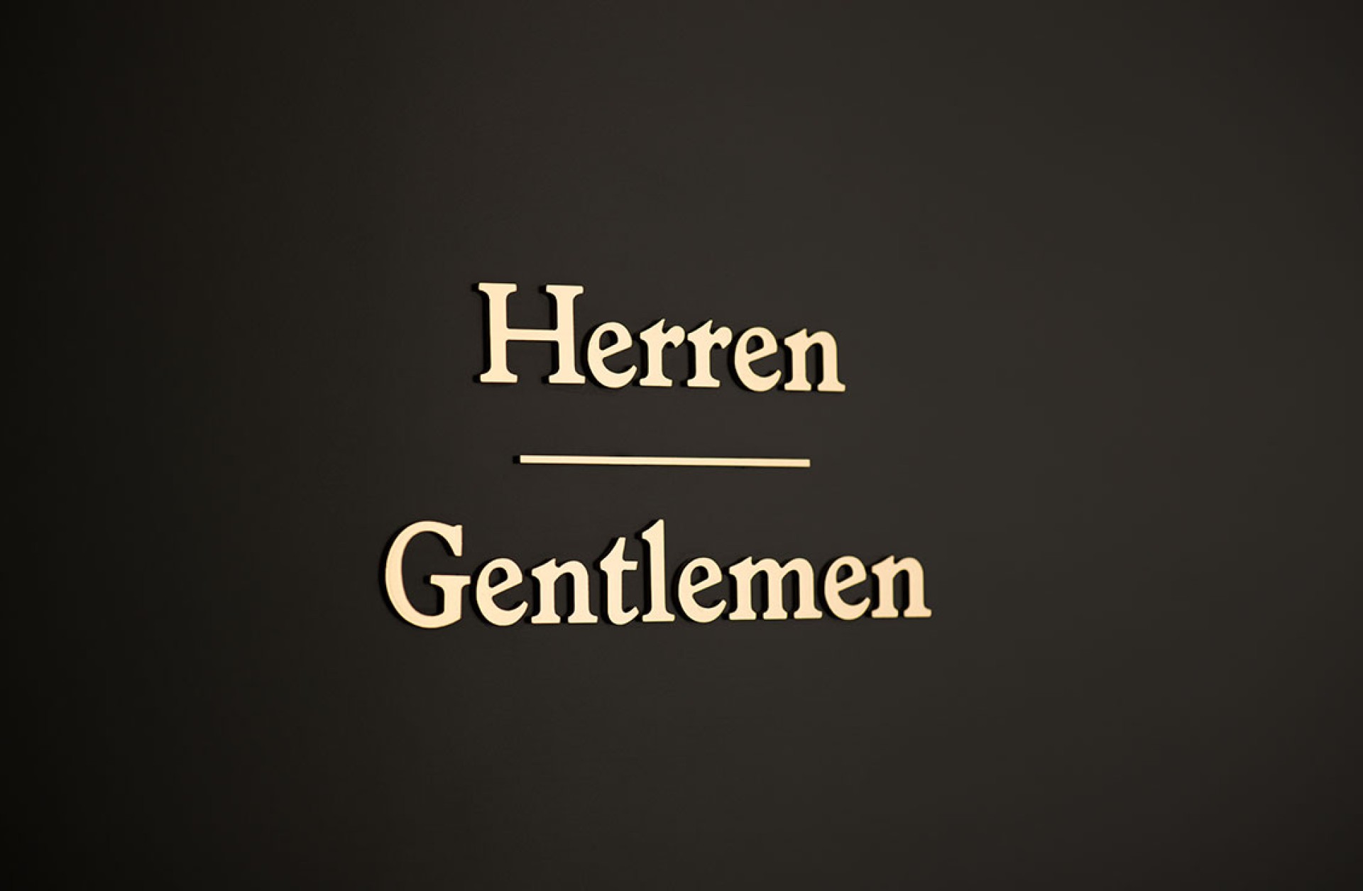 grand_ferdinand_moodley_branding_toilette_herren