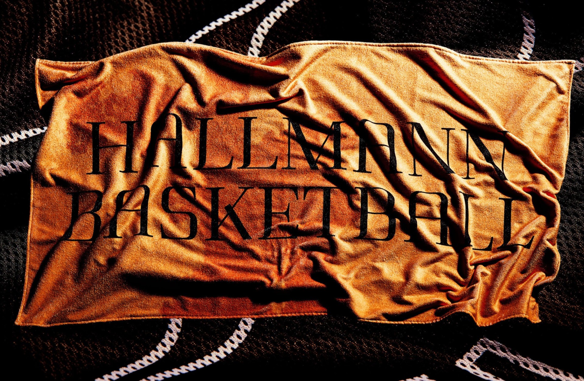 hallmann_font_moodley_brand_identity_handtuch