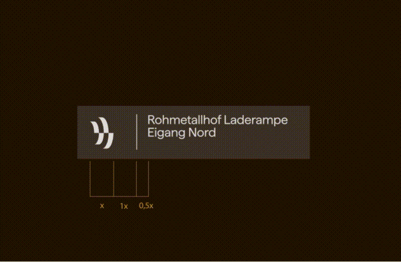 Rohmetallhof Laderampe Eingang Nord Logo mit Skala x, 1x und 0.5x.